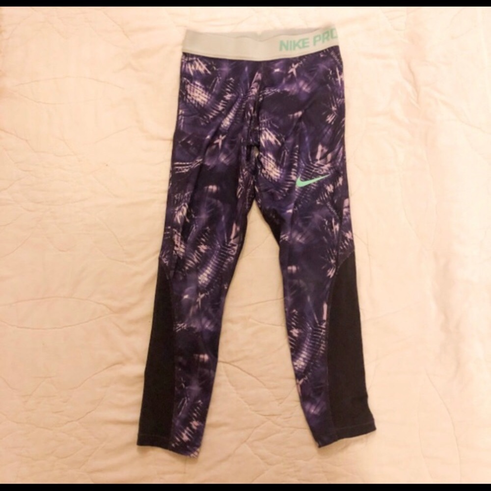 NIKE Pro  Small Purple Marbled Legging Compression